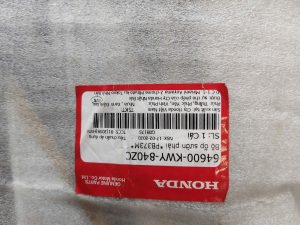 64600-KWY-840ZC - BỘ ỐP SƯỜN PHẢI *PB373M*